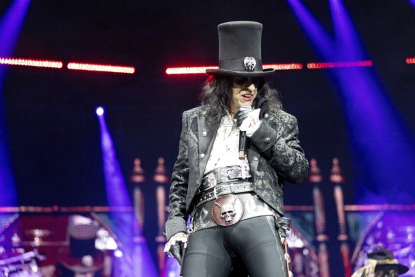 Alice Cooper live on Too close for comfort Tour at the Max-Schmeling-Halle in Berlin on 09.10.2024