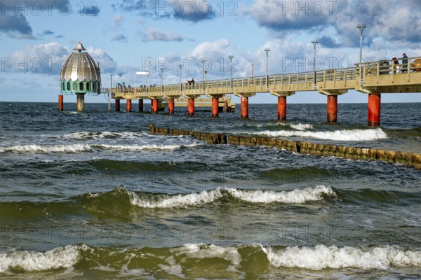 Diving gondola at the Zingst pier, cloudy mood and high waves, Zingst, Fischland-Darß-Zingst peninsula, Mecklenburg-Western Pomerania, Germany, Europe