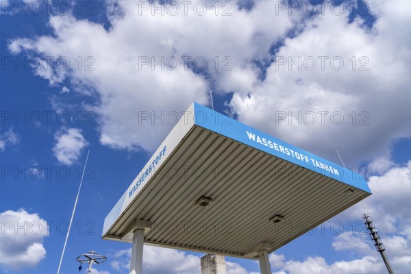 Hydrogen filling station, at the hydrogen competence centre, in Herten, North Rhine-Westphalia, Germany, Europe