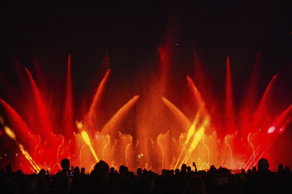At Elementaro, a water and light show that will take place in Bad Vilbel from 20 to 22 September 2024, the combination of moving water fountains over 35 metres high, classical, modern and nostalgic music, fantastic images and emotional videos, an oversized large water wall, impressive fire compartments and countless lasers will captivate the audience, Bad Vilbel, Hesse, Germany, Europe