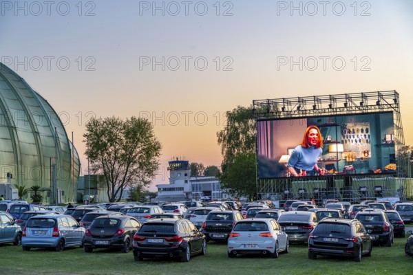 Drive-in cinema at Essen/Mülheim Airport Motor Movies, temporary film screening, at the WDL airship hangar, event in compliance with contact restrictions, effects of the corona crisis in Essen, Mülheim Germany