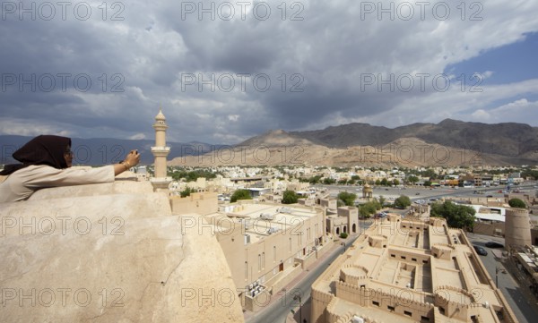 Nizwa city view from the Nizwa fortress, ad-Dachiliyya region, Oman, Asia