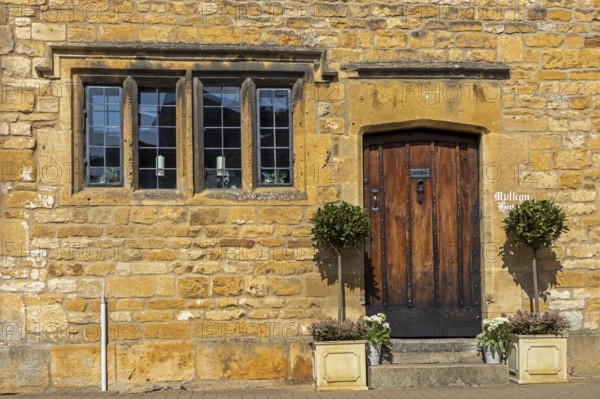 Window, door, house, Chipping Campden, The Cotswolds, England, Great Britain