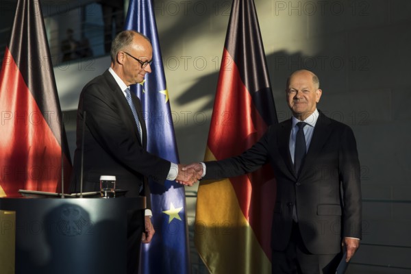 Handover of office from Olaf Scholz (SPD), former Federal Chancellor, to Friedrich Merz (CDU), Federal Chancellor of the Federal Republic of Germany, in the Federal Chancellery, Berlin, 6 May 2025