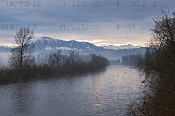 Morning atmosphere at the river Reuss, behind the snow-covered Rigi, Sins, Freiamt, Canton Aargau, Switzerland, Europe