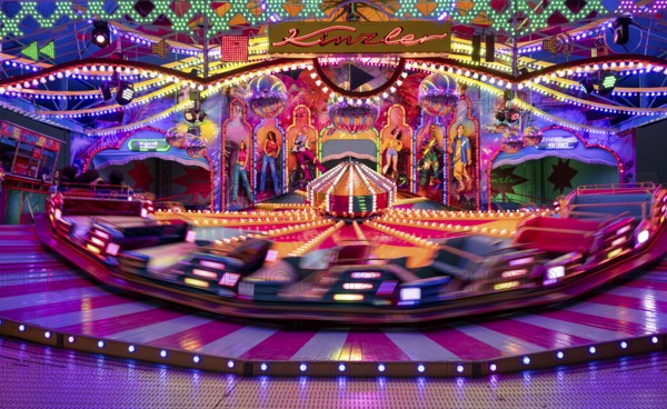 Petersburg sleigh ride, round ride, rides, motion, motion effect, neon lights, Cannstatter Wasen, funfair, spring festival, folk festival, Bad Cannstatt, Stuttgart, Baden-Württemberg, Germany, Europe