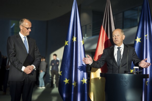 Handover of office from Olaf Scholz (SPD), former Federal Chancellor, to Friedrich Merz (CDU), Federal Chancellor of the Federal Republic of Germany, in the Federal Chancellery, Berlin, 6 May 2025