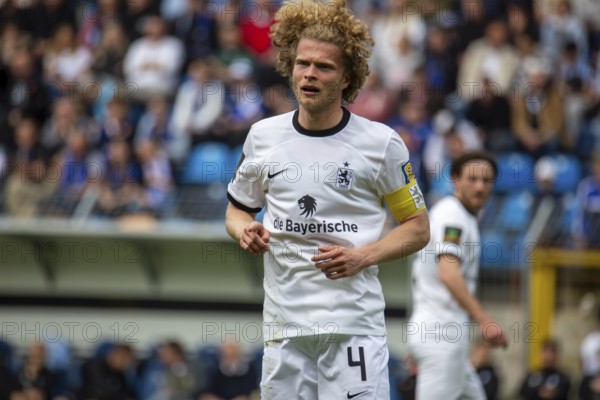 Football 3rd League, Season 2024/25, Matchday 33: Waldhof Mannheim v 1860 Munich***Jesper Verlaat (4, Munich)