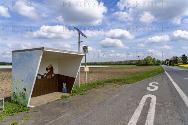 Bus stop in the countryside, Lower Rhine, school bus stop, customised, near Alpen, North Rhine-Westphalia, Germany, Europe