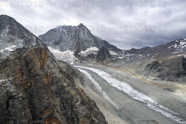Mountain landscape with glacier Glacier de Cheilon and summit Mont Blanc de Cheilon, Valais, Western Alps, Switzerland, Europe