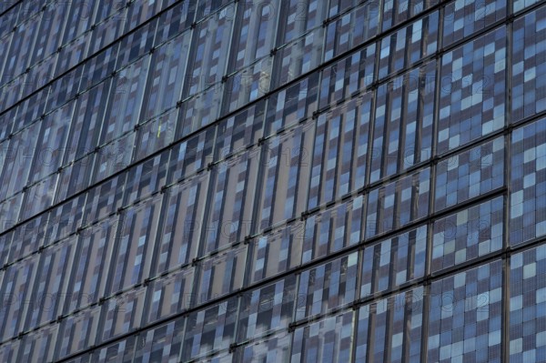 Facade solar panel