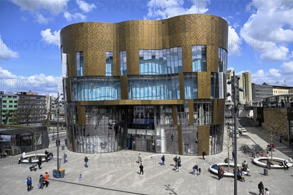 Primark building by Chapman-Taylor architects, Döppersberg district, Wuppertal, Bergisches Land, North Rhine-Westphalia, Germany, Europe