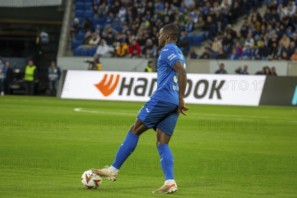Football UEFA Europa League, 2024/25 season, matchday 2: TSG Hoffenheim v Dynamo Kiev. Picture: Stanley Nsoki (34, Hoffenheim)