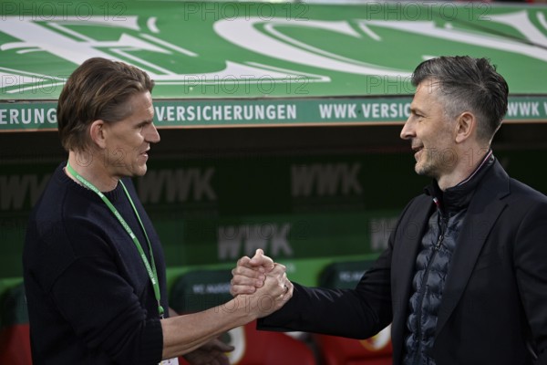 Sports Director Christoph Freund FC Bayern Munich FCB in conversation with Sports Director Marinko Jurendic FC Augsburg FCA, greeting, handshake, WWK Arena, Augsburg, Bavaria, Germany, Europe