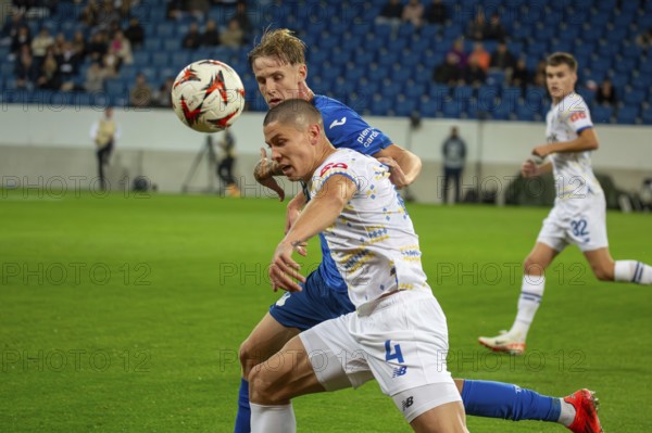 Football UEFA Europa League, 2024/25 season, matchday 2: TSG Hoffenheim v Dynamo Kiev. Picture: Intense duel between Max Moerstedt (33, Hoffenheim) and Denys Popov (4, Kiev)
