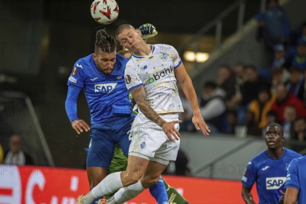 Football UEFA Europa League, 2024/25 season, matchday 2: TSG Hoffenheim v Dynamo Kiev. Picture: Header duel between Kevin Akpoguma and Volodymyr Brazhko (6, Kiev)