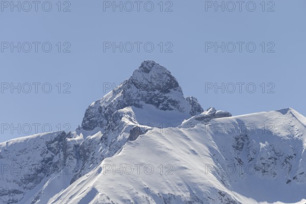 Mountain panorama to the Trettachspitze, 2595m, in winter, Allgäu Alps, Allgäu, Bavaria, Germany, Europe