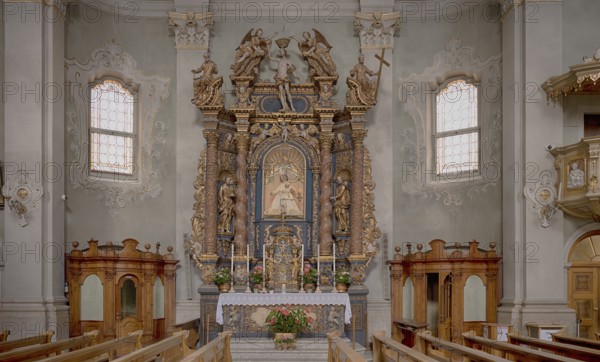 Altar of Our Lady of the Rosary, side altar, Church Basilica Parrocchiale SS. Filippo e Giacomo, Cortina d'Ampezzo, Province of Belluno, Veneto, South Tyrol, Italy, Europe