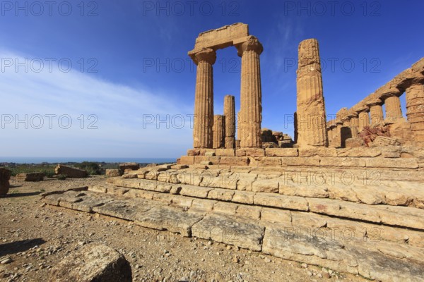 In the Parco Valle dei Templi di Agrigento, Unesco World Heritage Site, Remains of the Ancient City of Akragas in the Valley of the Temples of Agrigento, Temple of Hera Lacinia or Temple of Juno, Tempio di Giunone, Sicily, Italy, Europe