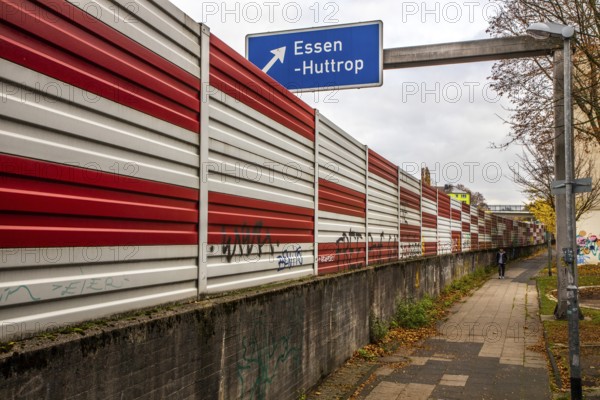Noise barrier on the A40 motorway, Essen, Graffiti tags, Essen-Huttrop exit, Essen, North Rhine-Westphalia, Germany, Europe