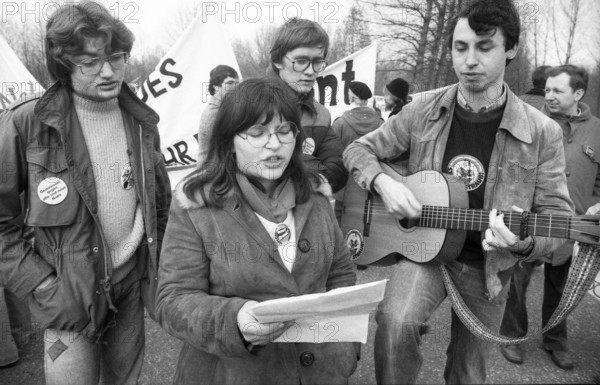 The party congress of the National Democratic Party of Germany (NPD) triggered protests against neo-Nazism, fascism and war on 08.12.1979 in Ketsch, Germany, Europe