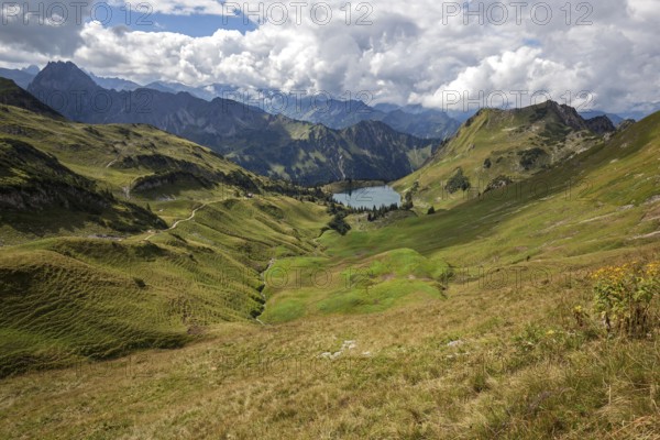 View of Seealpsee, Seeköpfel and Allgäu Alps, Nebelhorn, Oberstdorf, Oberallgäu, Allgäu, Bavaria, Germany, Europe
