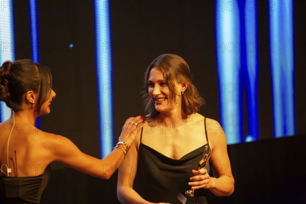 Rose garden Mannheim: Award Night 2024 / Rhine-Neckar Sports Award. Picture: Tara Schmitz (ice hockey, Mad Dogs Mannheim) and Lea Wagner (ARD)