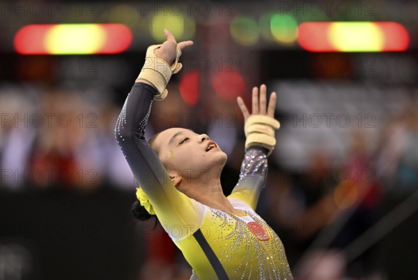 Ziyue Qin CHN Floor Action Gymnastics, EnBW DTB-Pokal, Porsche-Arena, Stuttgart, Baden-Württemberg, Germany, Europe