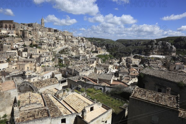 Old town, Sassi, Sassi di Matera cave settlements, UNESCO World Heritage Site, Matera, Basilicata, Italy, Europe