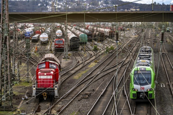 Regional train at Hagen-Vorhalle marshalling yard, one of the 9 largest in Germany, located on the Wuppertal-Dortmund railway line and has 40 directional tracks on which goods trains are assembled, North Rhine-Westphalia, Germany, Europe