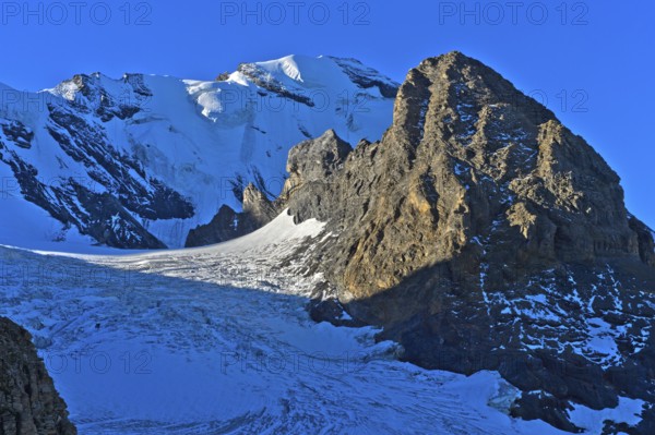Blüemlisalphorn summit above the Blüemlisalp glacier, Kandersteg, Bernese Oberland, Switzerland, Europe
