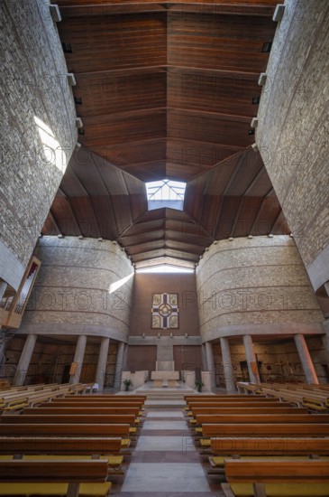 Interior of the Heilig Kreuz Church, opened in 1964, Jahnstr. 41, Weißenburg, Middle Franconia, Bavaria, Germany, Europe