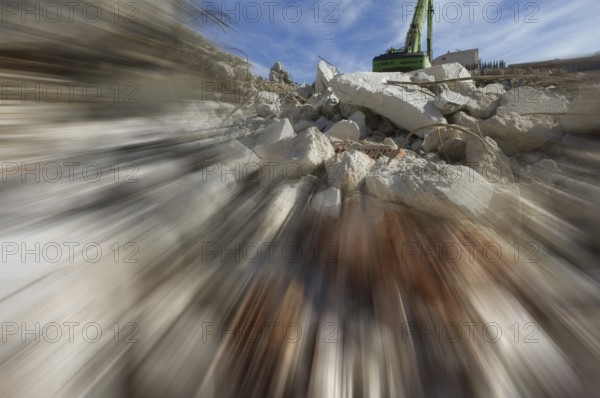 Demolition ruin of the post office Angererstraße 9, theme economic crisis, zoom effect, Munich, Bavaria, Germany, Europe