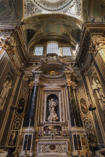 Marian altar in the Chiesa dei Santi Vittore e Carlo, built in 1650, Via Balbi, 7, Genoa, Italy, Europe