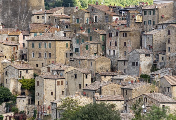 Medieval houses, Sorano, Tuscany, Italy, Europe