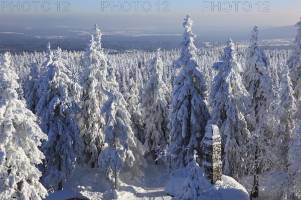 Winter landscape in the Fichtel Mountains, view from the Ochsenkopf, Bayreuth County, Upper Franconia, Bavaria, Germany, Europe