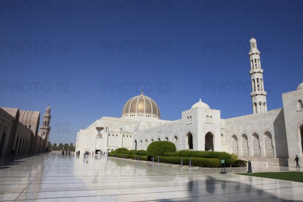 Sultan Qabus Grand Mosque, Muscat, Muscat Province, Oman, Asia