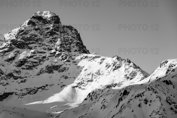 Mountain peak Piz Kesch, Albula Alps, Rhaetian Alps, Grisons, Eastern Switzerland, Switzerland, Europe