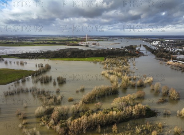 Wesel, North Rhine-Westphalia, Germany, floods on the Rhine and Lippe, mouth of the Lippe into the Rhine, Lippemuendungsraum, behind the Lower Rhine Bridge Wesel, Europe