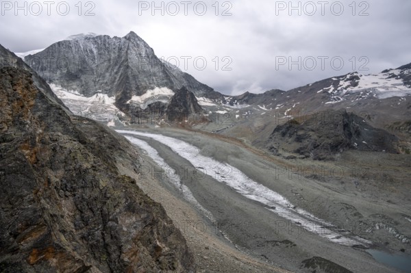 Mountain landscape with glacier Glacier de Cheilon and summit Mont Blanc de Cheilon, Valais, Western Alps, Switzerland, Europe