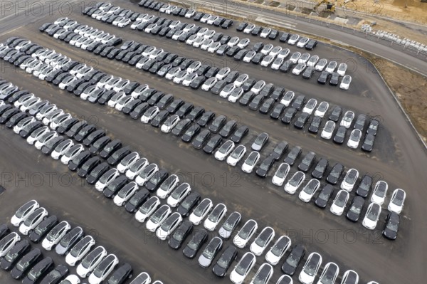 Aerial view of Tesla Y models produced in the Tesla Giga Factory, Grünheide, 28 01 2023