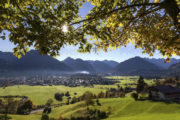 View of Oberstdorf and the Allgäu Alps from the Allgäuer Bergbad, autumn foliage, Oberallgäu, Bavaria, Germany, Europe
