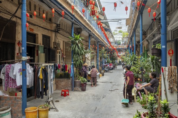 Hao Si Phuong Alley, Saigon Chinatown, Cho Lon, Ho Chi Minh City, Vietnam, Asia