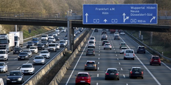 Many cars on the A 3 motorway, Erkrath, Bergisches Land, North Rhine-Westphalia, Germany, Europe
