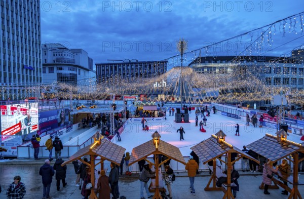 Essener Wintertraum, ice rink and catering on the Kennedyplatz in Essen, on over 2, 000 m2 and 2 levels, largest ice rink in North Rhine-Westphalia, Essen, North Rhine-Westphalia, Germany, Europe