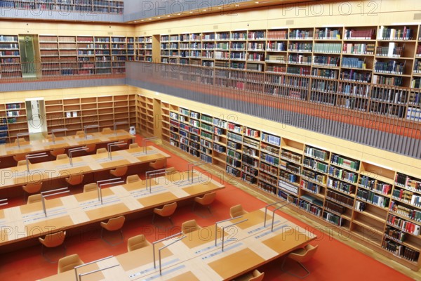 View of the general reading room of the Berlin State Library in the Unter den Linden building..The basic refurbishment by the Federal Office for Building and Regional Planning has now been completed, 01 November 2019