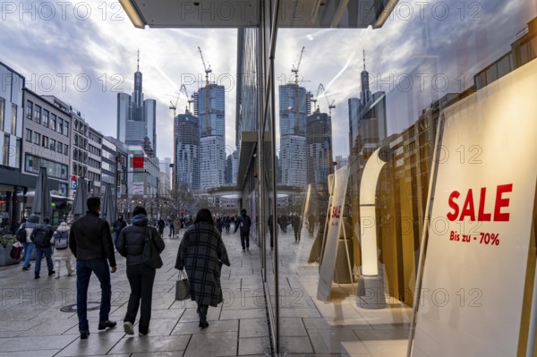 Zeil shopping street, pedestrian zone, winter weather, city centre skyline, sale, banking district, people shopping, Frankfurt am Main, Hesse, Germany, Europe