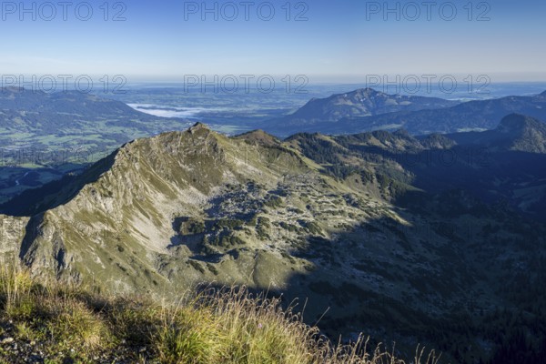 Panorama from the Nebelhorn, 2224m, to the Entschenkopf, 2043m and the Grünten, 1783m, Allgäu Alps, Allgäu, Bavaria, Germany, Europe