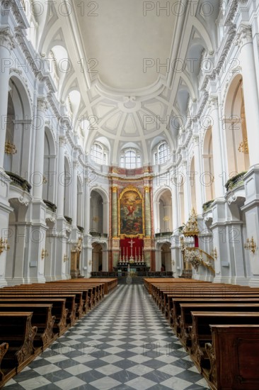 Dresden Cathedral or Cathedral of the Holy Trinity, Catholic Church of the Royal Court of Saxony, Central nave and ceiling, Dresden, Saxony, Germany, Europe