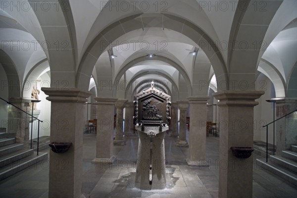 Interior view of Bonn Minster, also known as the Minster Basilica, east crypt, Bonn, North Rhine-Westphalia, Germany, Europe